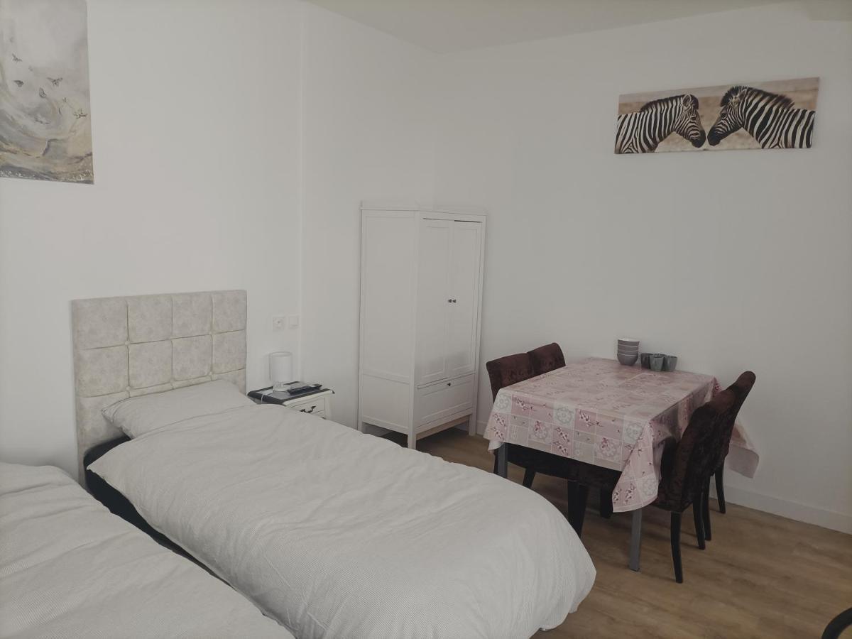 Bed and Breakfast 7 Minutes De L'Aeroport Cdg 5 Thieux  Экстерьер фото